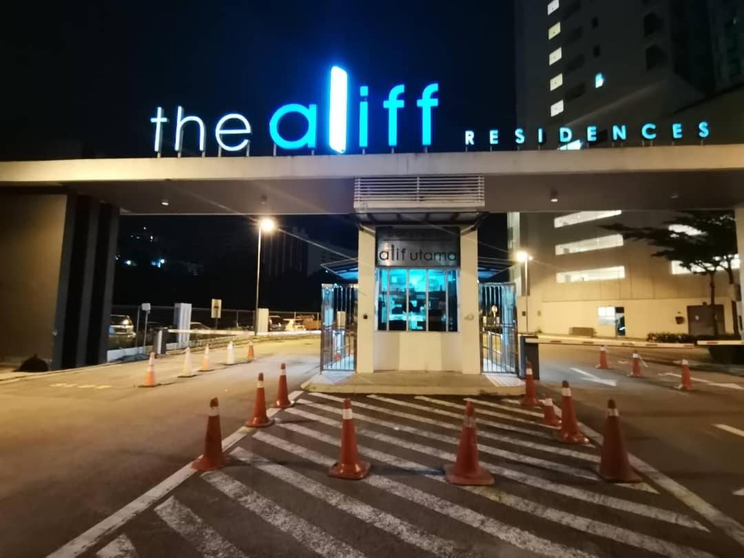 Aliff Residences 艾麗軒 Johor Bahru Zewnętrze zdjęcie